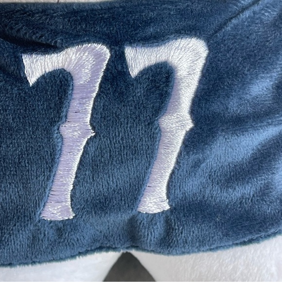 Hello Kitty Peso Pluma Supreme Plush . - Picture 3 of 9